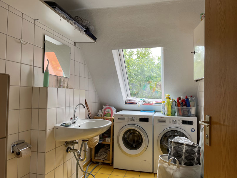 Gäste WC mit Waschmaschiene